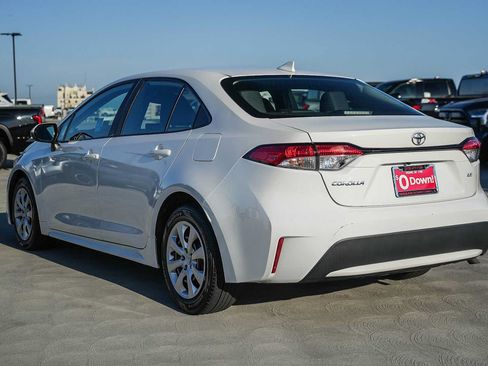 Used 2022 Toyota Corolla LE FWD image 8