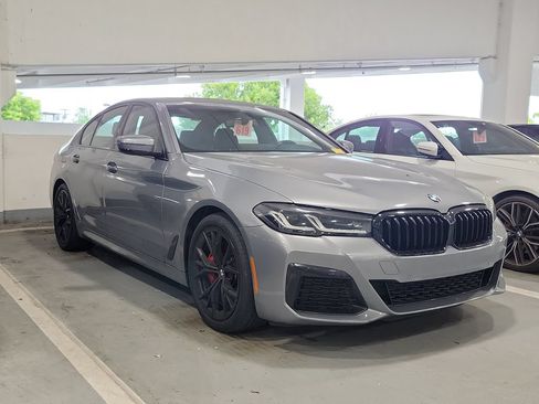 Used 2023 BMW 530i w/ M Sport Package RWD image 2