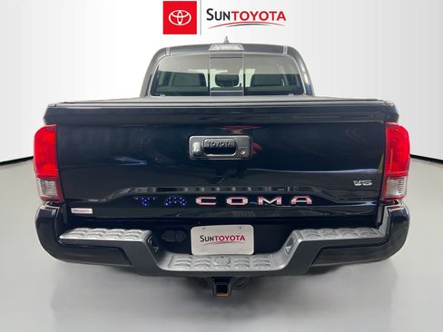 Used 2022 Toyota Tacoma SR5 image 5