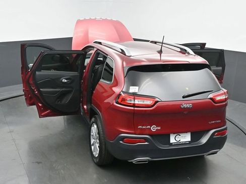 Used 2016 Jeep Cherokee Limited AWD/4WD image 62