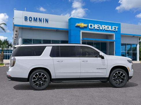 New 2026 Chevrolet Suburban RST RWD image 6