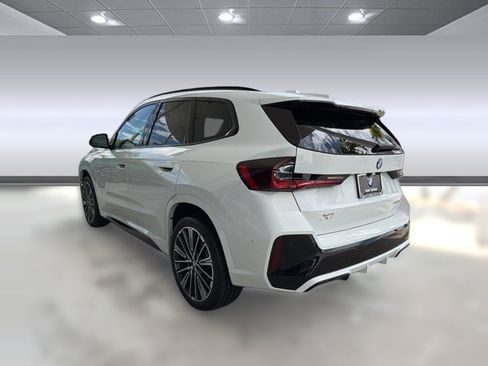 Used 2026 BMW X1 xDrive28i w/ Technology Package AWD/4WD image 3