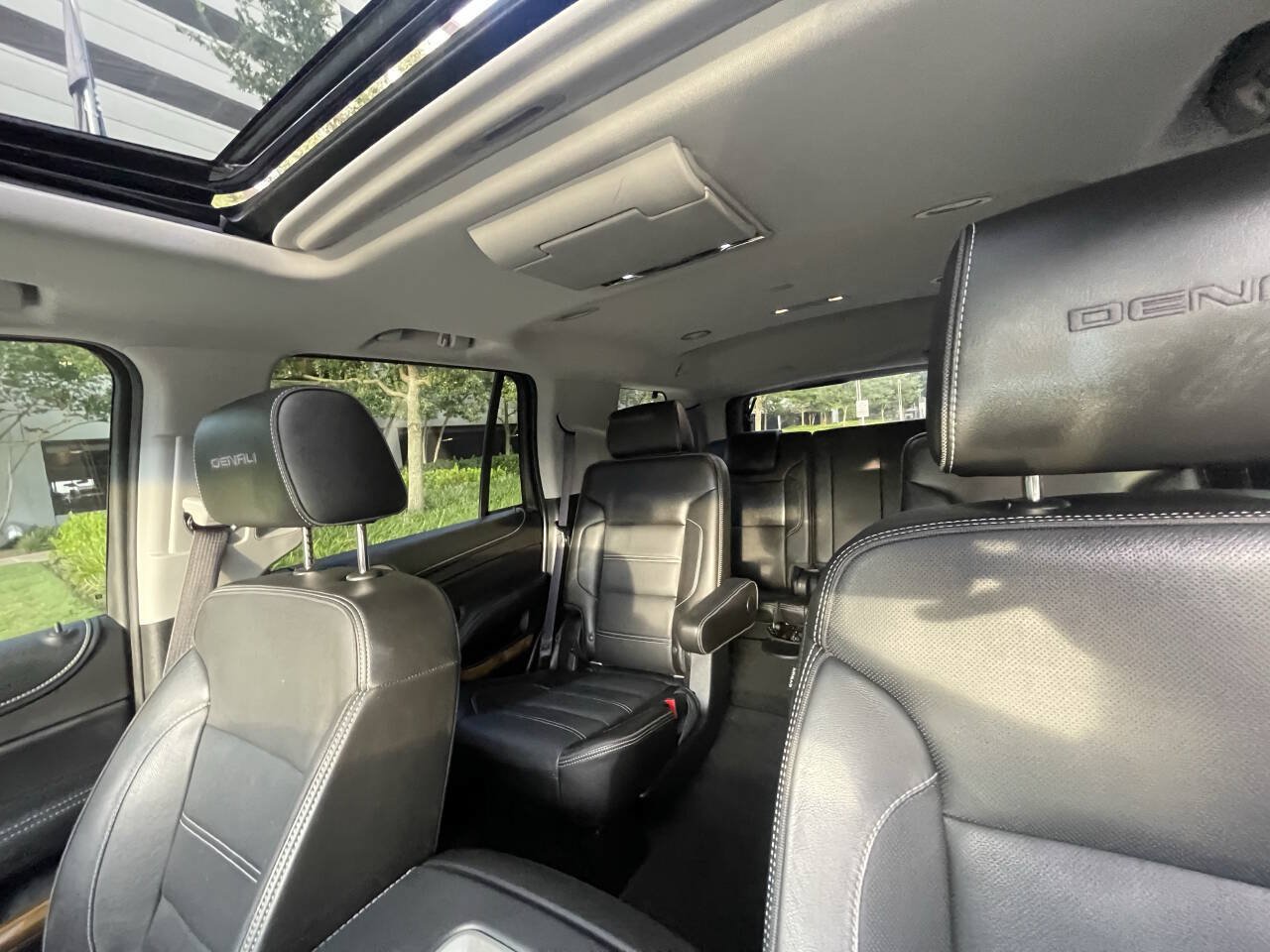 Used 2017 GMC Yukon Denali w/ Open Road Package AWD/4WD image 21