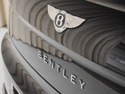 Certified 2020 Bentley Flying Spur W12 image 14