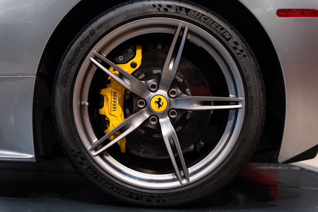 Used 2015 Ferrari 458 Speciale Coupe RWD image 14