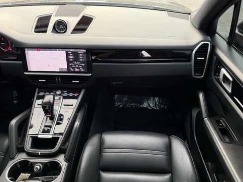Used 2019 Porsche Cayenne image 31