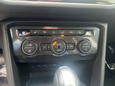 Used 2019 Volkswagen Tiguan SE image 25