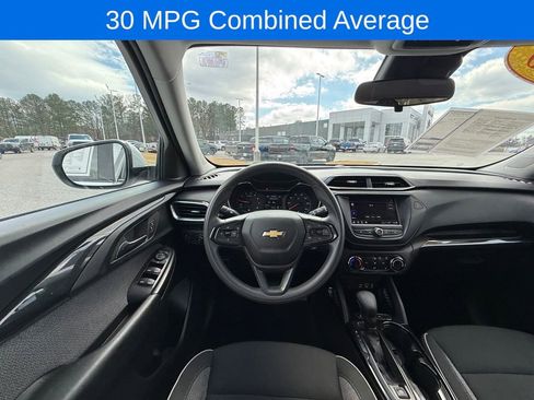 Used 2023 Chevrolet TrailBlazer LT image 13