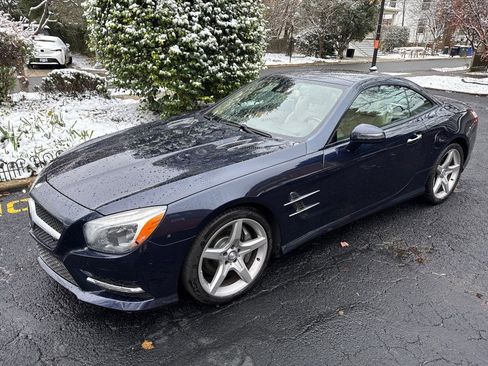 Used 2013 Mercedes-Benz SL 550 image 3