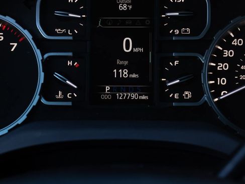 Used 2019 Toyota Tundra SR5 RWD image 28