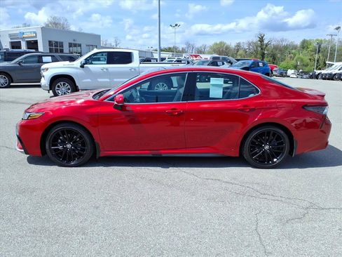 Used 2023 Toyota Camry XSE w/ Navigation Package image 7