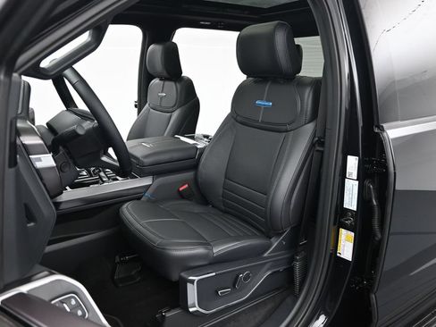 New 2026 Ford F150 Platinum w/ Equipment Group 702A High AWD/4WD image 8