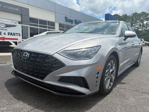 Used 2023 Hyundai Sonata SEL w/ Preferred Accessory Package FWD image 1