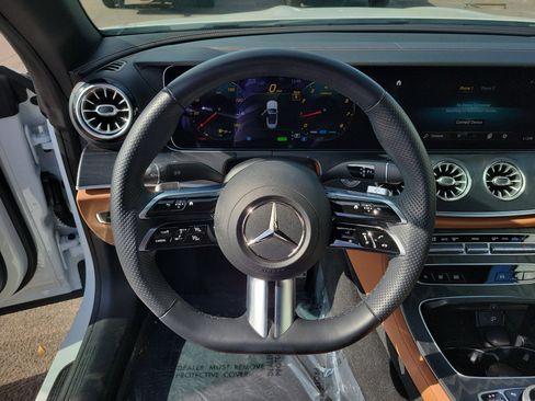 Used 2023 Mercedes-Benz E 450 Cabriolet image 27
