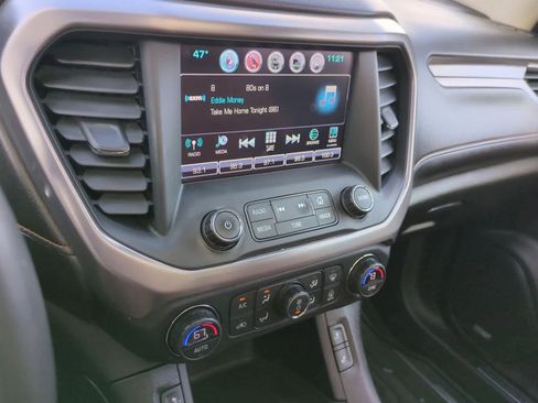 Used 2017 GMC Acadia SLT image 29