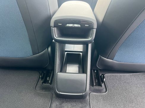 Used 2025 Volvo EX30 Ultra image 41