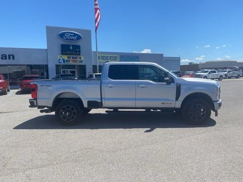 Used 2024 Ford F250 Lariat w/ Sport Appearance Package AWD/4WD image 7