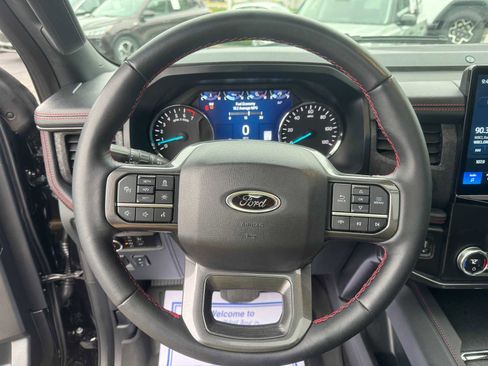 Used 2023 Ford Expedition Limited AWD/4WD image 22