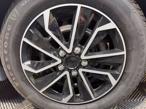 Used 2012 Toyota Camry LE FWD image 28