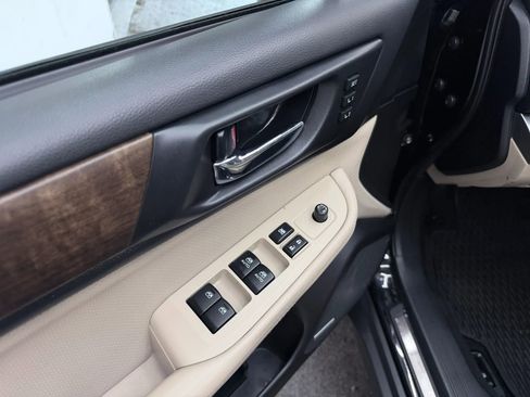 Used 2017 Subaru Outback 2.5i Limited image 15