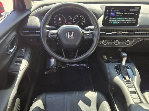 Used 2025 Honda HR-V EX-L image 12