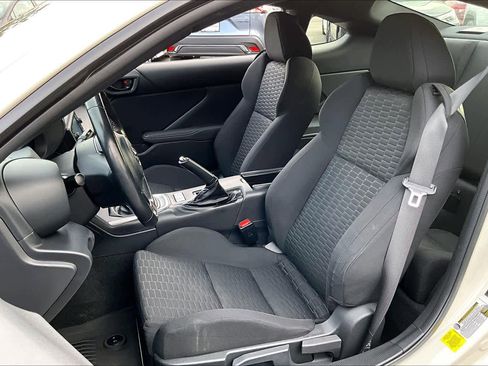 Certified 2023 Toyota GR86 image 7