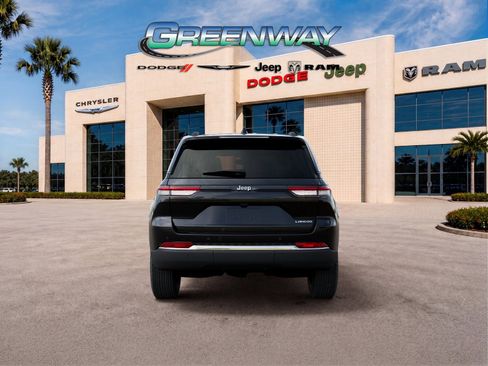 New 2025 Jeep Grand Cherokee Laredo RWD image 7