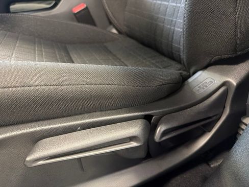 Certified 2026 Honda HR-V LX image 22
