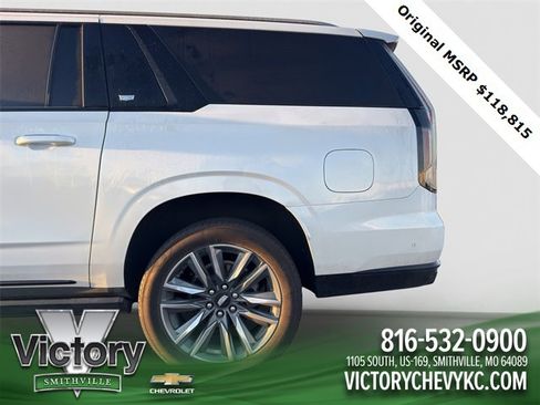 Used 2023 Cadillac Escalade ESV Sport Platinum image 22