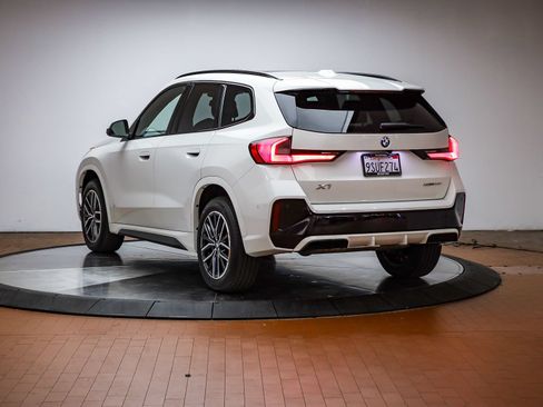 Used 2025 BMW X1 xDrive28i w/ M Sport Package AWD/4WD image 2
