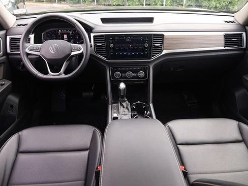 Used 2023 Volkswagen Atlas SEL AWD/4WD image 24