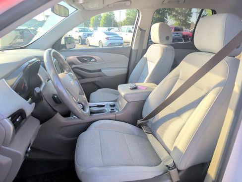 Used 2018 Chevrolet Traverse LT FWD image 16