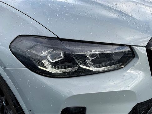 Used 2025 BMW X4 xDrive30i w/ Premium Package image 28