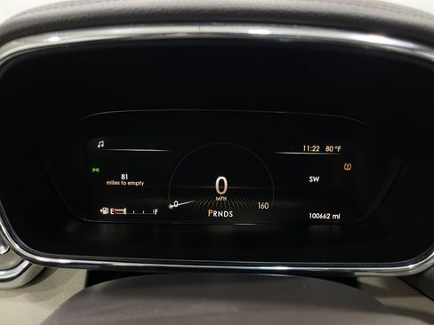 Used 2018 Lincoln Continental Select w/ Continental Climate Package AWD/4WD image 23