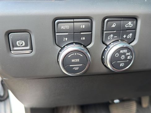 Used 2025 GMC Sierra 2500 Denali Ultimate AWD/4WD image 10