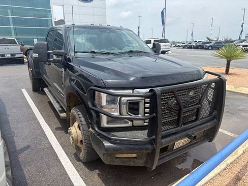 Used 2022 Ford F350 Lariat w/ Lariat Ultimate Package AWD/4WD image 2