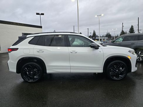 New 2026 Volkswagen Tiguan SE R-Line image 3