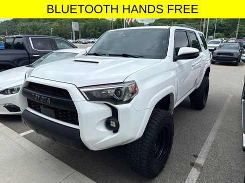 Used 2022 Toyota 4Runner TRD Off-Road Premium w/ TRD Black Wheel Package (TMS) AWD/4WD image 3