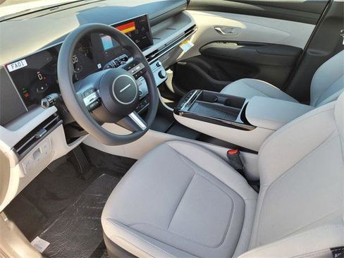 New 2025 Hyundai Tucson SEL image 9