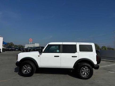 Certified 2025 Ford Bronco Badlands image 2