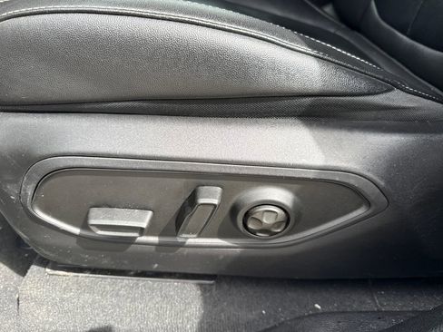 Used 2023 Jeep Grand Cherokee L Limited image 12