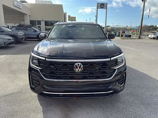 Certified 2024 Volkswagen Atlas Cross Sport SEL R-Line video 2