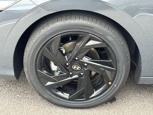 New 2026 Hyundai Elantra SEL Sport Premium FWD image 22