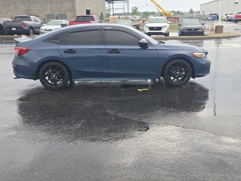 Used 2025 Honda Civic Sport image 11