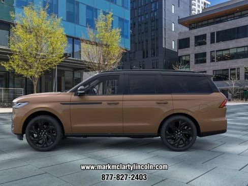 New 2026 Lincoln Navigator Black Label AWD/4WD image 3
