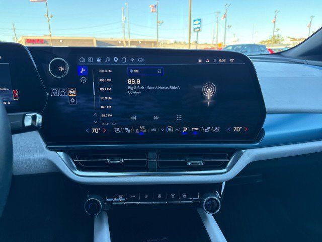 Used 2025 Chevrolet Equinox EV LT w/ Convenience Package II FWD image 21