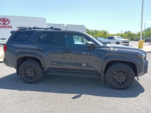 Used 2025 Toyota 4Runner TRD Off-Road AWD/4WD image 2