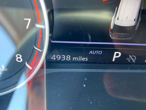 Used 2025 Nissan Rogue S AWD/4WD image 5