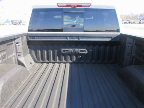 New 2026 GMC Sierra 1500 AT4X AWD/4WD image 8