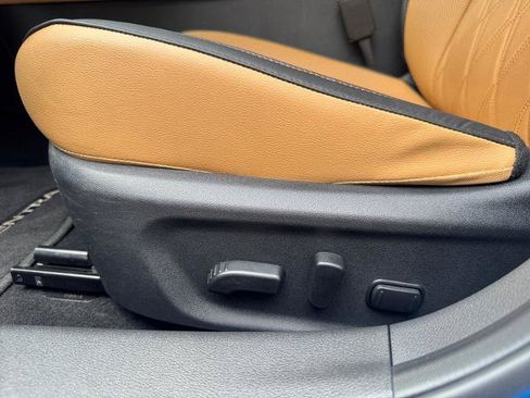 Used 2025 Nissan Sentra SV w/ SV Premium Package FWD image 19